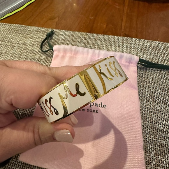 Kate Spade Swept Away / Kiss Me Bangle - Picture 3 of 8
